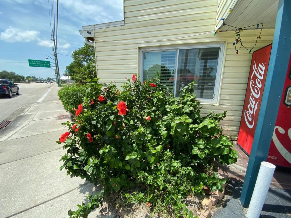 Glades Motel - Naples Exterior photo