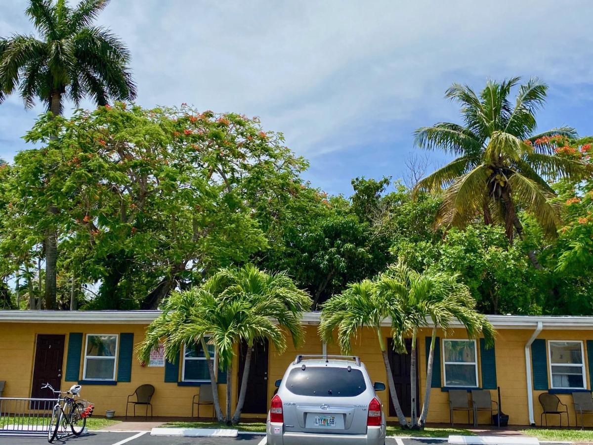 Glades Motel - Naples Exterior photo