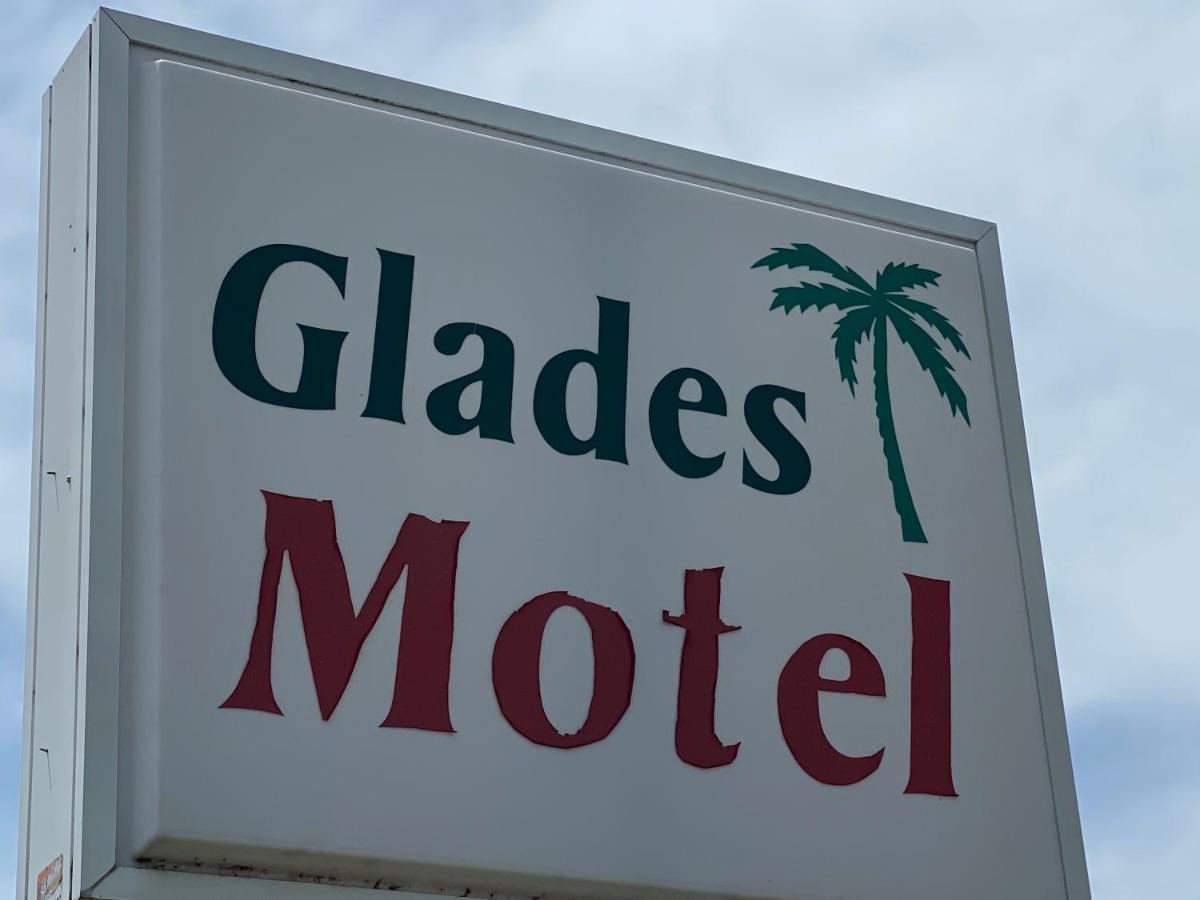 Glades Motel - Naples Exterior photo