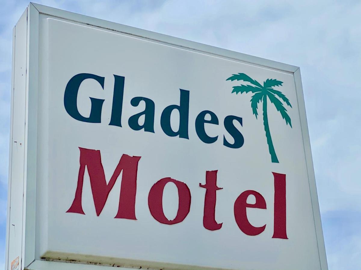 Glades Motel - Naples Exterior photo