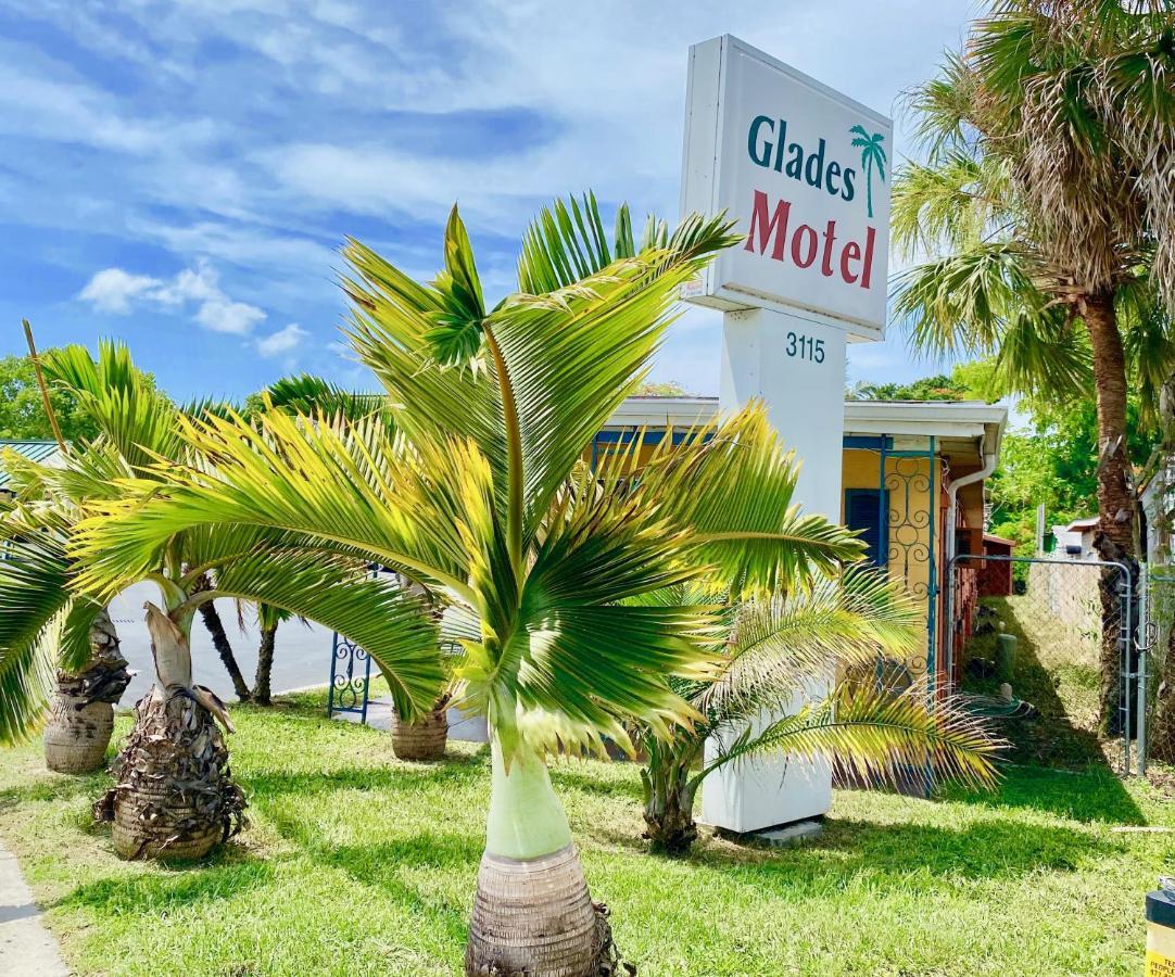 Glades Motel - Naples Exterior photo